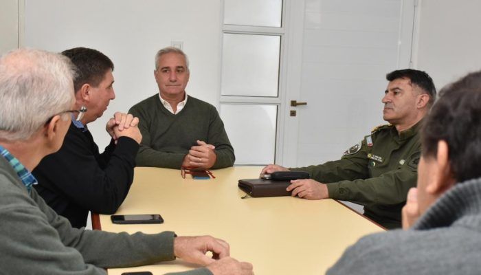REUNIÓN SOBRE SEGURIDAD RURAL EN LA PELADA