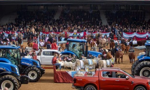 ÁLVAREZ MAQUINARIAS EN LA EXPO RURAL 2023