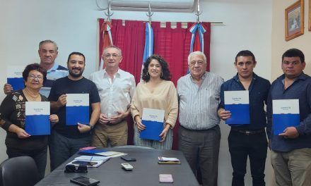 Santa Fe entregó aportes por 80 millones de pesos a productores ganaderos del Departamento Vera