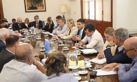 Pullaro busca proteger la producción santafesina