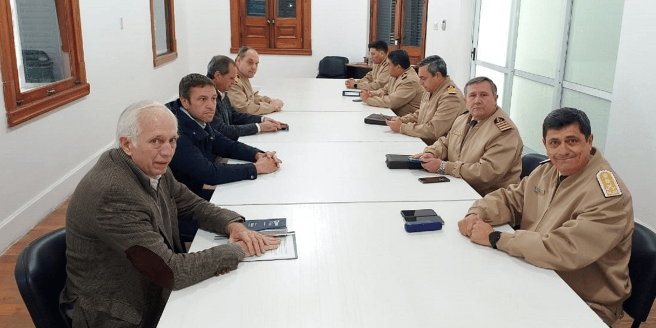 Transporte vacuno: Entre Ríos y Prefectura buscan mejorarlo