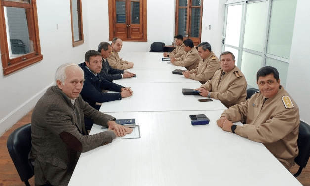 Transporte vacuno: Entre Ríos y Prefectura buscan mejorarlo