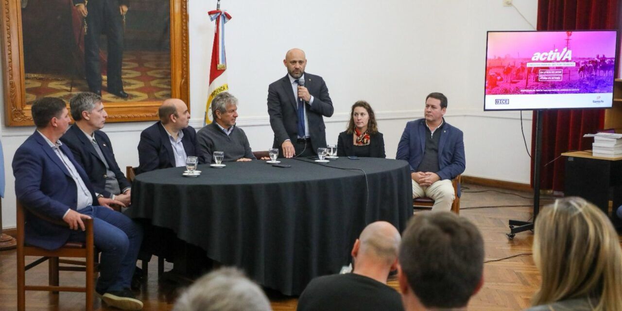 Santa Fe tendrá créditos a tasa cero pagaderos en litros de leche