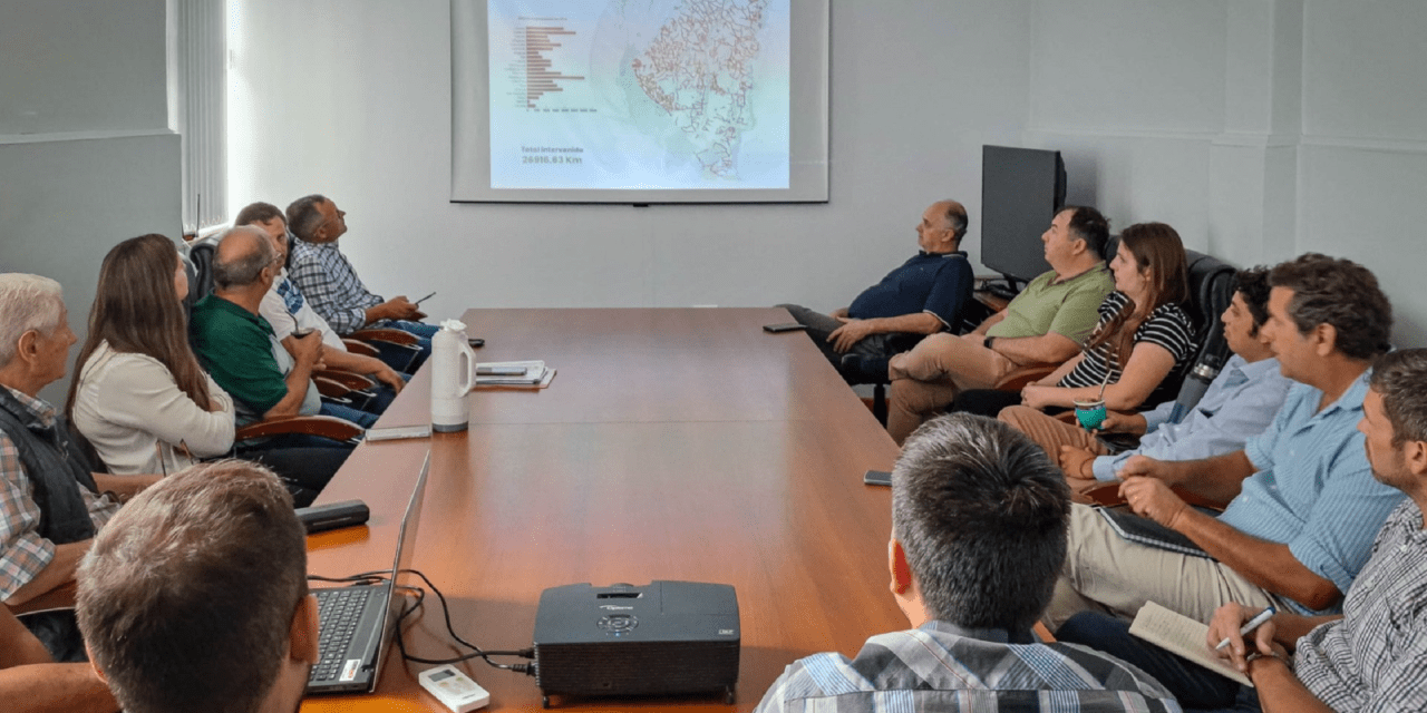 Caminos entrerrianos: Encuentro entre el gobierno y el sector tambero