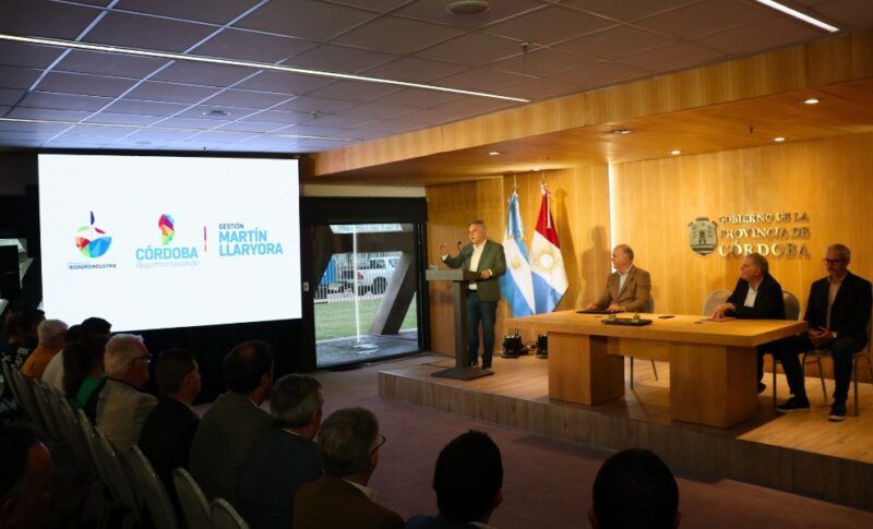 Córdoba anuncia millonaria inversión en infraestructura rural