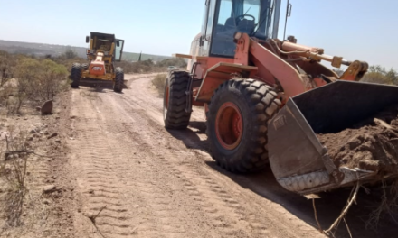 San Luis: reparación y mantenimiento conjunto de caminos rurales