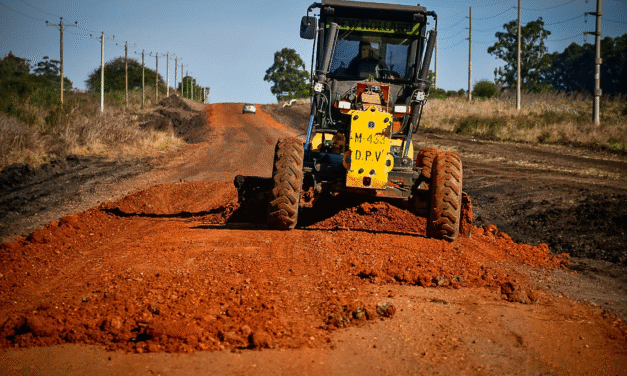 Entre Ríos avanza en la mejora de caminos productivos