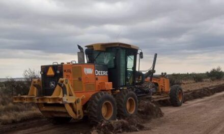 Trabajo conjunto para mejorar caminos rurales en San Luis