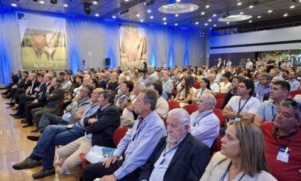 Rosario: comenzó el 4ª Congreso Federal Ganadero