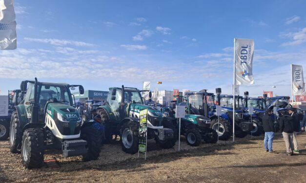 Los tractores LOVOL muestran su potencial en Agroactiva