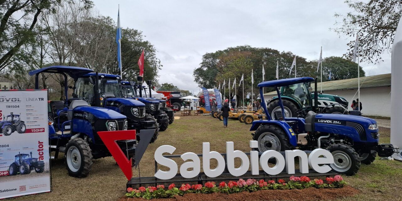 Sabbione presentó maquinaria y nuevas alternativas de financiación en la Expo Rural de San Justo